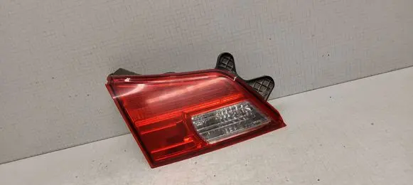 Subaru Outback Tailgate rear/tail lights 13220072