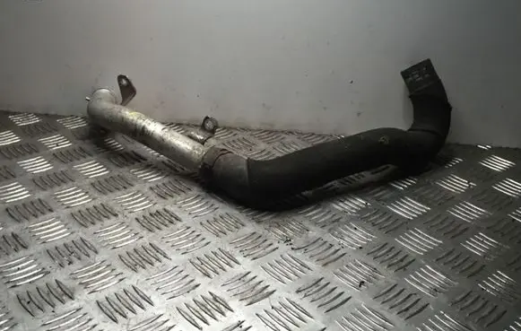 Audi A4 S4 B8 8K Engine coolant pipe/hose 8K0121071C 8K0121052B