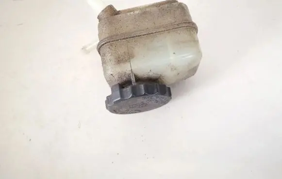 Toyota Avensis T220 Power steering fluid tank/reservoir
