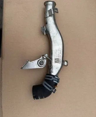 Volkswagen Crafter EGR valve line/pipe/hose 03N131521E 429147374