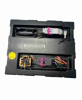 Audi A5 8T 8F Comfort/convenience module 8K0907064DP