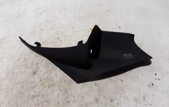 Mercedes-Benz CLA C117 X117 W117 (D)pillar trim (top) A1176902625