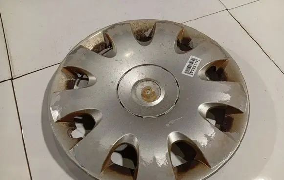 Skoda Octavia Mk2 (1Z) R15 wheel hub/cap/trim 1Z0601147A