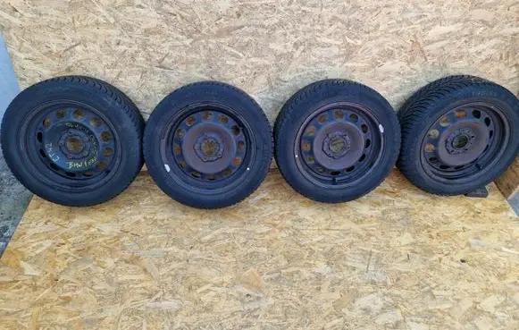 BMW 1 E81 E87 R16 steel rim 
