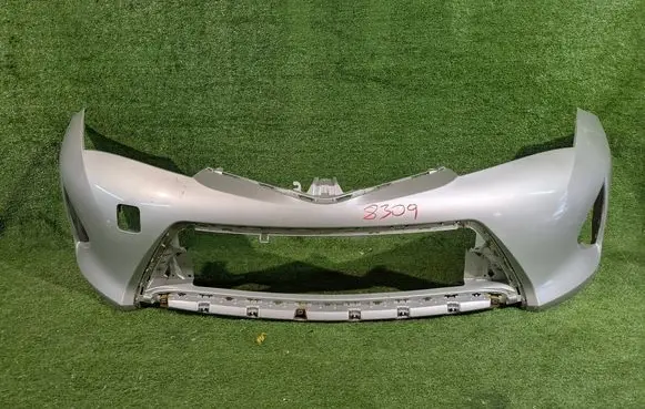 Toyota Auris E180 Front bumper 