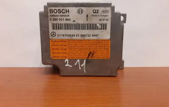 Mercedes-Benz E W211 Airbag control unit/module 2118702626 4152