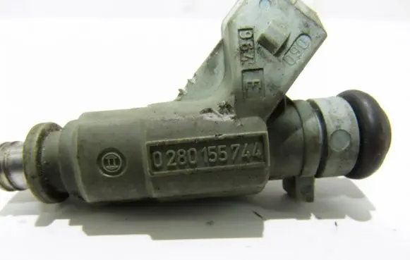 Fuel injector
