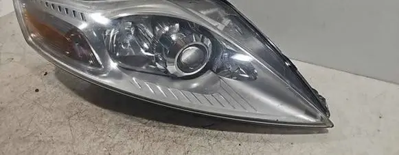 Ford Mondeo MK IV Headlight/headlamp