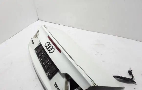 Tailgate/trunk/boot lid