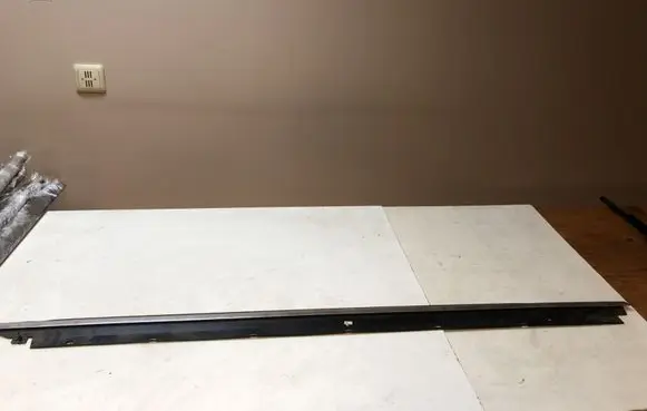 Audi A6 S6 C5 4B Rubber seal front door window/glass 