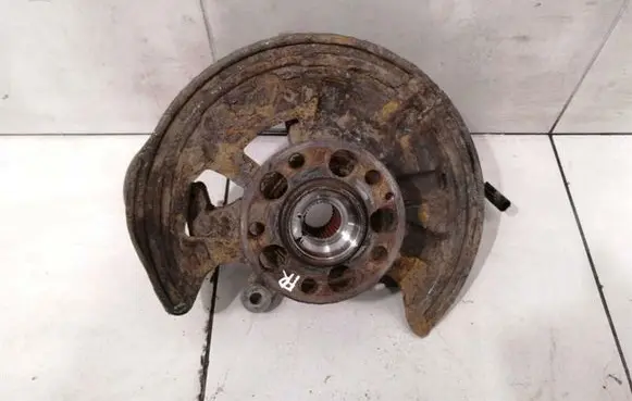 Mercedes-Benz A W176 Front wheel hub spindle knuckle A1763300600