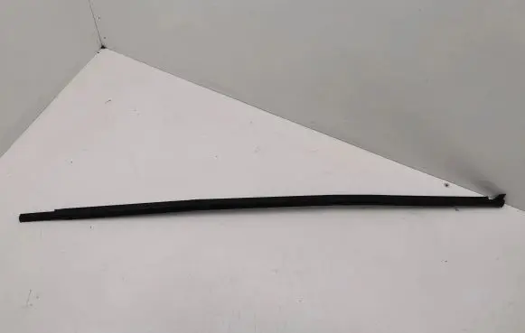 Seat Ibiza V (KJ) Front door glass trim molding