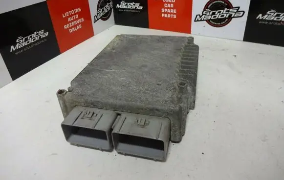 Chrysler Town & Country III Engine control unit/module P04727246AE