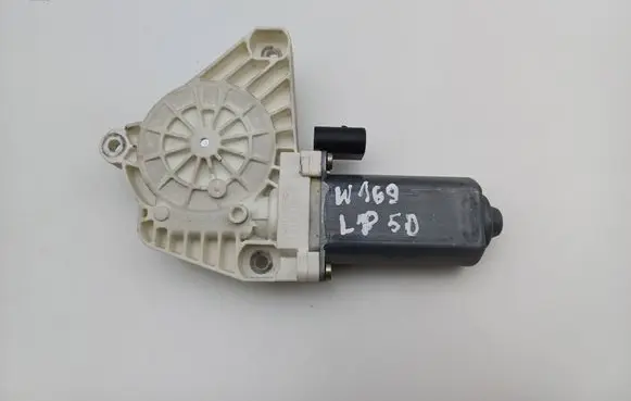 Mercedes-Benz A W169 Front door window regulator motor A1698201542