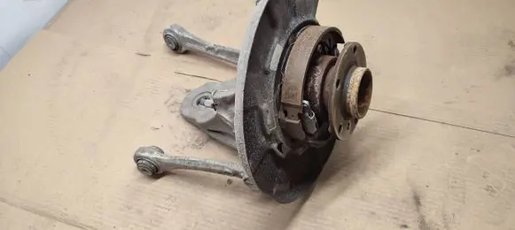 BMW X6 F16 Rear wheel hub spindle/knuckle 687721801 A3560