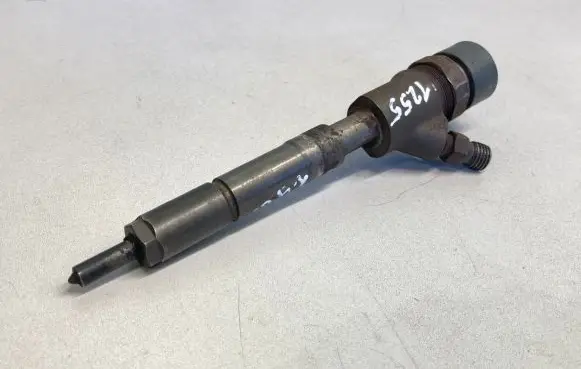 Toyota Corolla E120 E130 Fuel injector 0445110227 2367033040 EFBF5D80B0