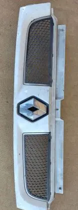 Renault Trafic II (X83) ACC Distronic radar sensor grill/trim 