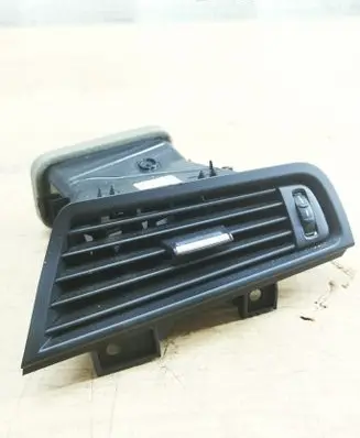 BMW 5 F10 F11 Dashboard side air vent grill/cover trim F5916688410