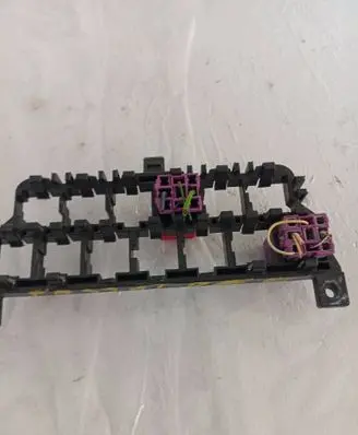 Volkswagen PASSAT B5 Other relay 566569