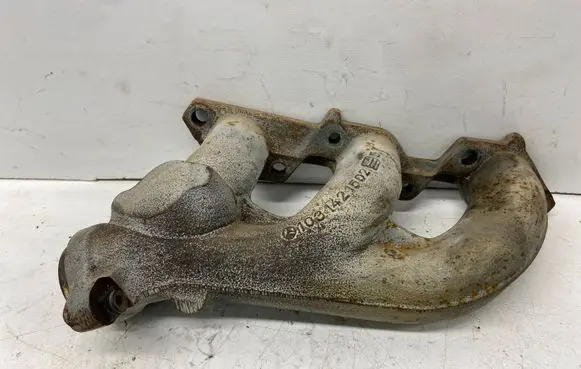 Mercedes-Benz E W124 Exhaust manifold 1031421502