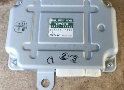 Lexus RX 450H Battery control module 8989248040