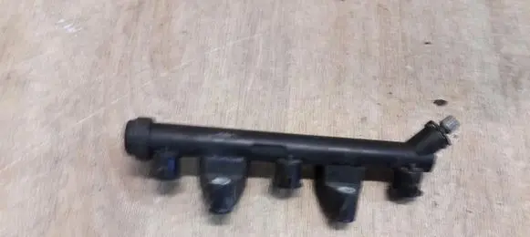 Volkswagen Polo IV 9N3 Fuel main line pipe
