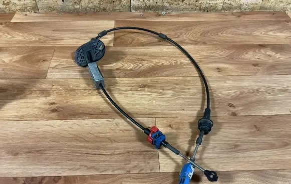 Ford Mondeo Mk III Gear shift cable linkage 