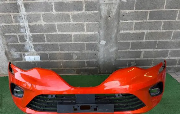 Renault Clio V Front bumper