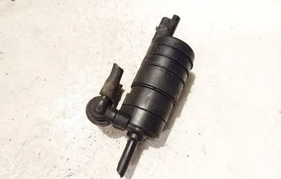 Renault Kangoo I Windscreen/windshield washer pump 7700431079 7700430702