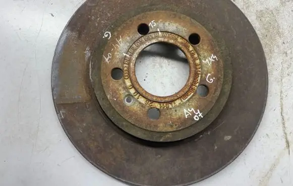 Audi A4 S4 B7 8E 8H Rear brake disc 8E0615601M