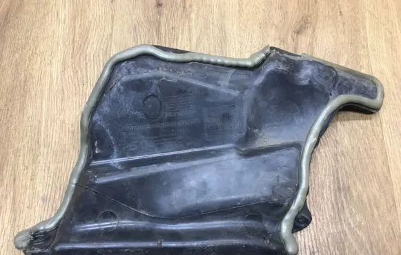 Mercedes-Benz GLE (W166 - C292) Other engine bay part A1666208201