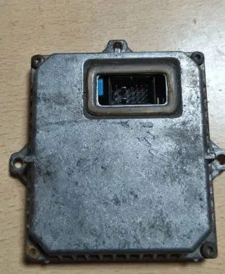 Ford Mondeo Mk III Xenon control unit/module 1S7112B655AA