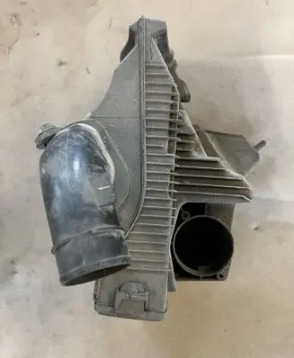 Renault Modus Air filter box 8200398990 8200366976
