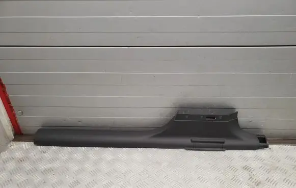 Audi Q3 8U Rear sill trim cover 8U0853906