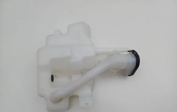 Renault Safrane Windshield washer fluid reservoir/tank 7700814609