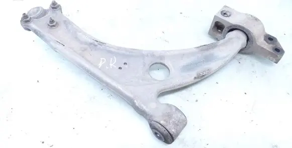 Volkswagen PASSAT B6 Front lower control arm/wishbone 3C0407153B