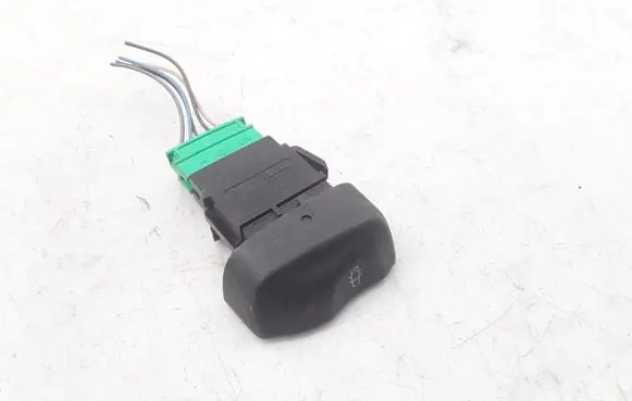 Renault Scenic I Central locking switch button 841242B