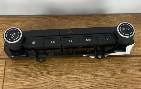 Ford Explorer Head unit multimedia control nz6t-18k811-aa