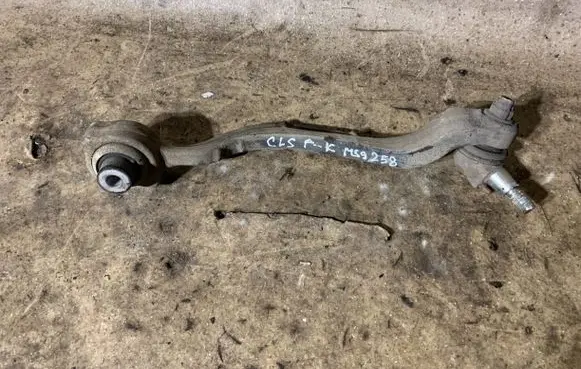 Mercedes-Benz CLS C218 X218 Front lower control arm/wishbone 21808