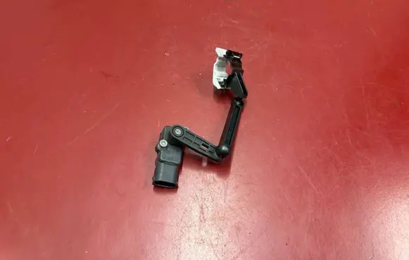 BMW X3 G01 Headlight/headlamp level sensor 6870200 6891166