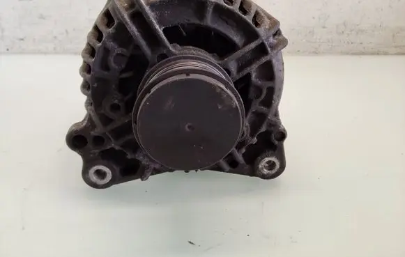 Volkswagen Sharan Generator/alternator 028903028E