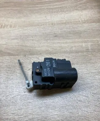 Mitsubishi Galant Air flap motor/actuator MR268261