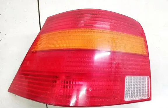 Volkswagen Golf IV Rear/tail lights 1j6945095r