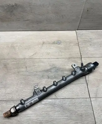 Volkswagen Golf Plus Fuel main line pipe 03L130089B 600000258