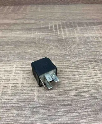 Volvo S80 Other relay 9441160 4RD00779401