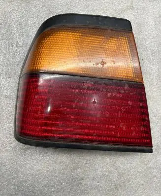 Nissan Primera Tailgate rear/tail lights 89043