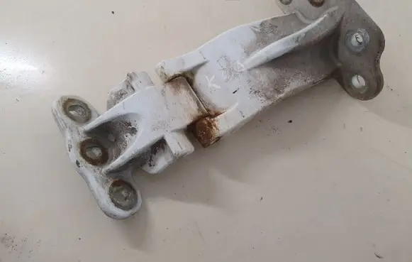 Ford Transit Custom Loading door lower hinge 