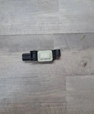 Audi A3 S3 8P Airbag deployment crash/impact sensor 4B0959643D 180712