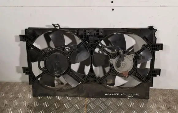 Mitsubishi Outlander Radiator cooling fan shroud