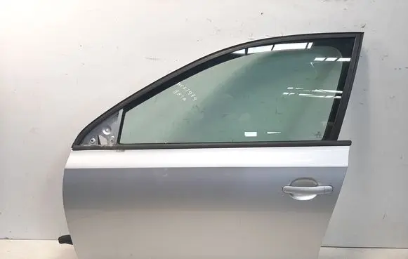 Volkswagen Jetta VI Front door